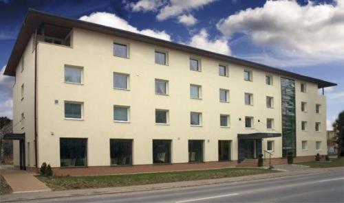 Hotel Galileo زيلينا المظهر الخارجي الصورة